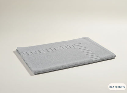 Cotton mat in Drift Grey from the Ritual Edit collection