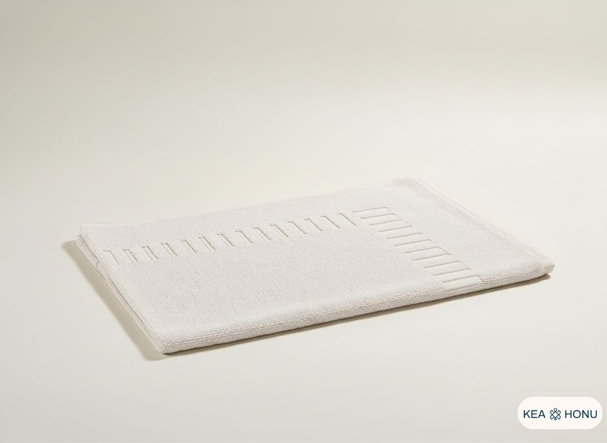 Cotton mat in Seashell Ivory from the Ritual Edit collection